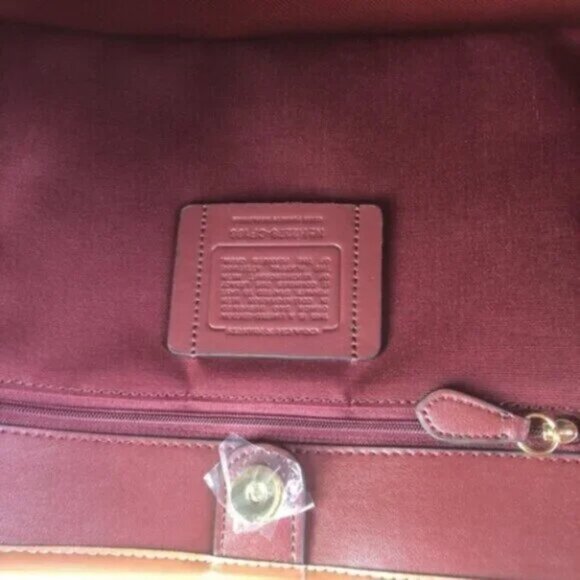 Coach X Peanuts City Tote In Signature Canvas With Snoopy Woodstock Print - Picture 9 of 11